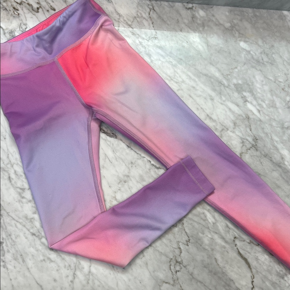 Athleta Girl XS /6 Leggings in Pink and Purple Gradient
